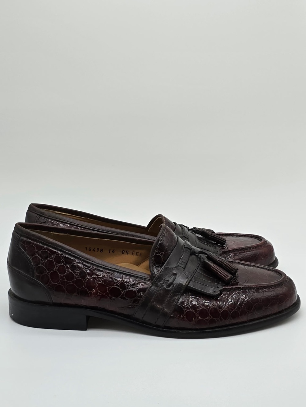 Men's Florsheim Tassel Loafers in Dark Burgundy Croc-Embossed Leather Size 8.5